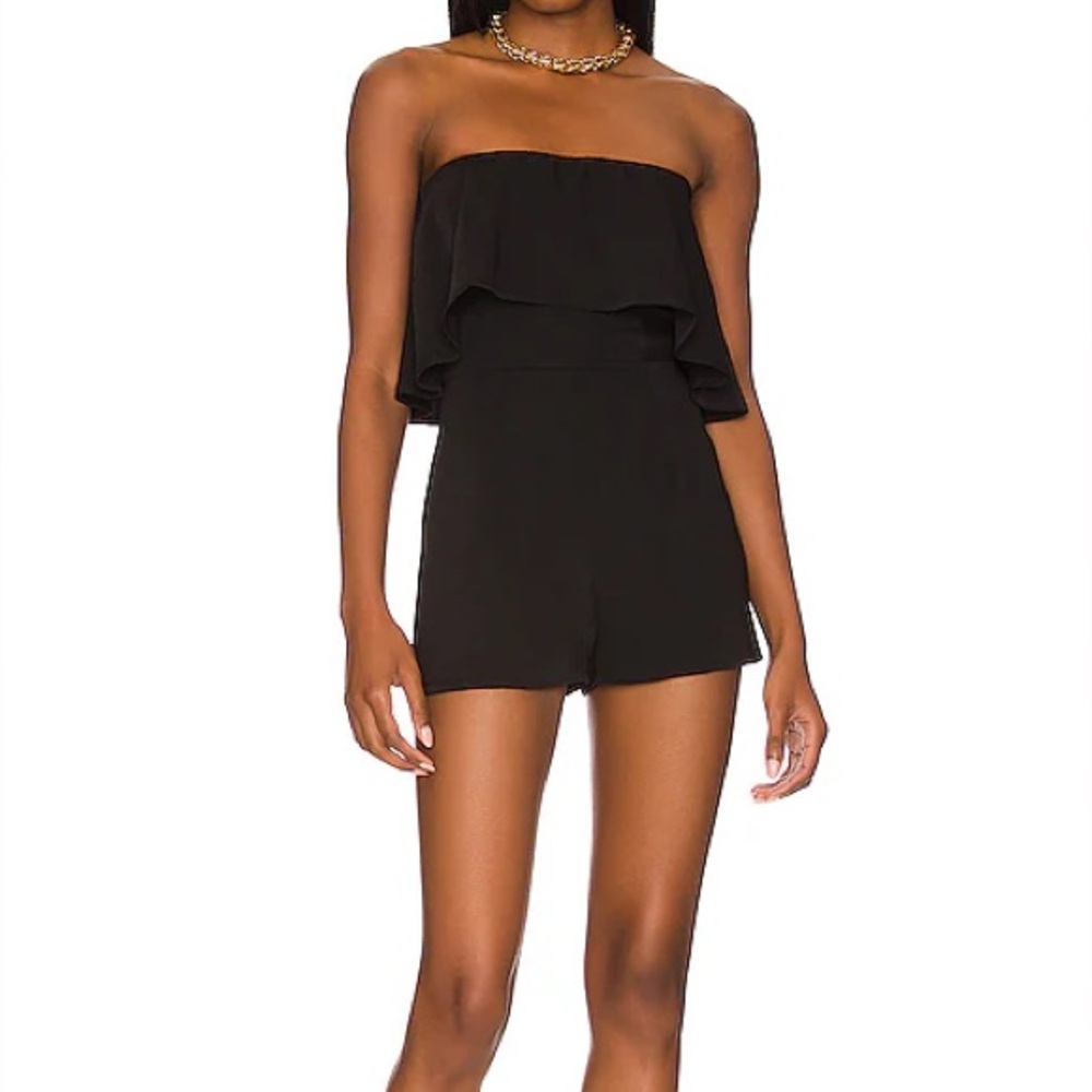 Misguided sleeveless playsuit